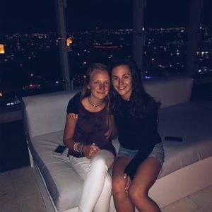 Meet your Posher, Julia